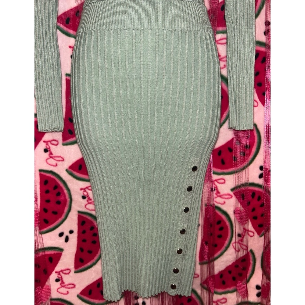 💚 Chic Ribbed Knit Midi Skirt Set - Picture 3 of 10